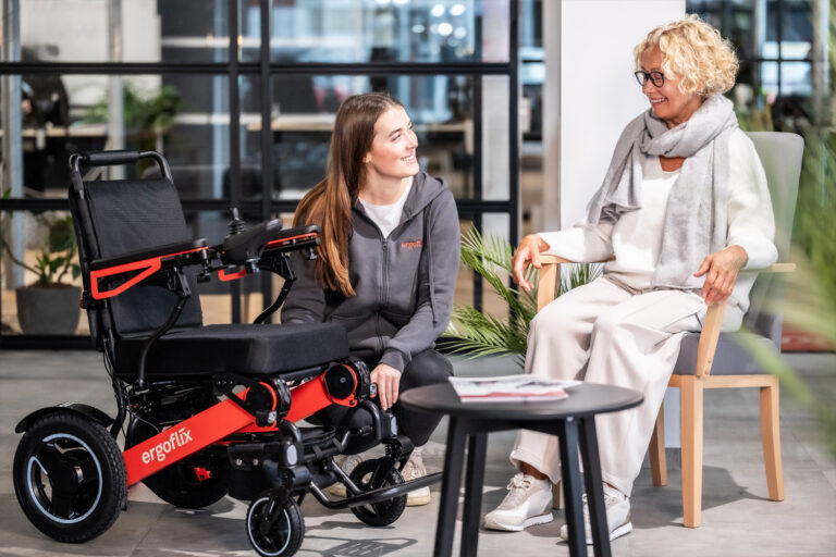 Comment choisir le bon modèle de fauteuil roulant électrique pour votre mobilité ?