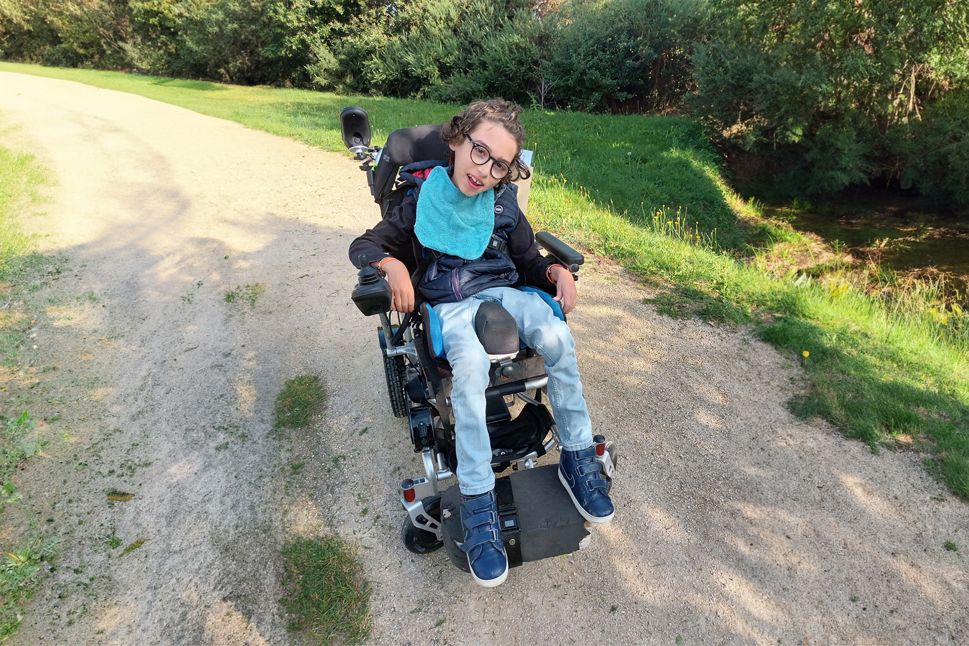 ergoflix Celsino, témoignage pachygyrie fauteuil roulant électrique pliant