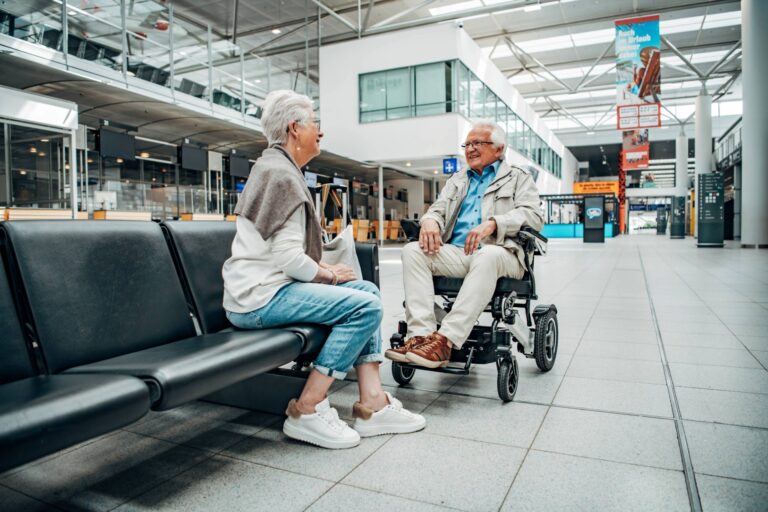 Batterie et froid : préserver l'autonomie de son fauteuil roulant électrique pliable
