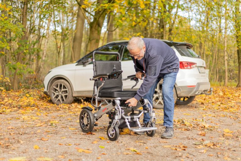 L'indépendance en mouvement : quand le fauteuil roulant électrique libère l'autonomie