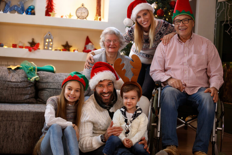 Noël inclusif : conseils festifs pour faciliter les utilisateurs de fauteuils roulants