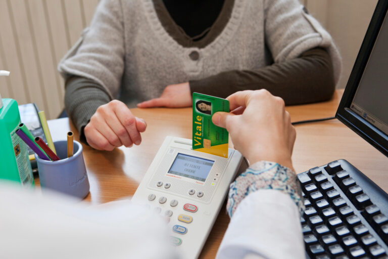 Fauteuil roulant électrique : puis-je bénéficier d'une aide financière de la Sécurité sociale ?