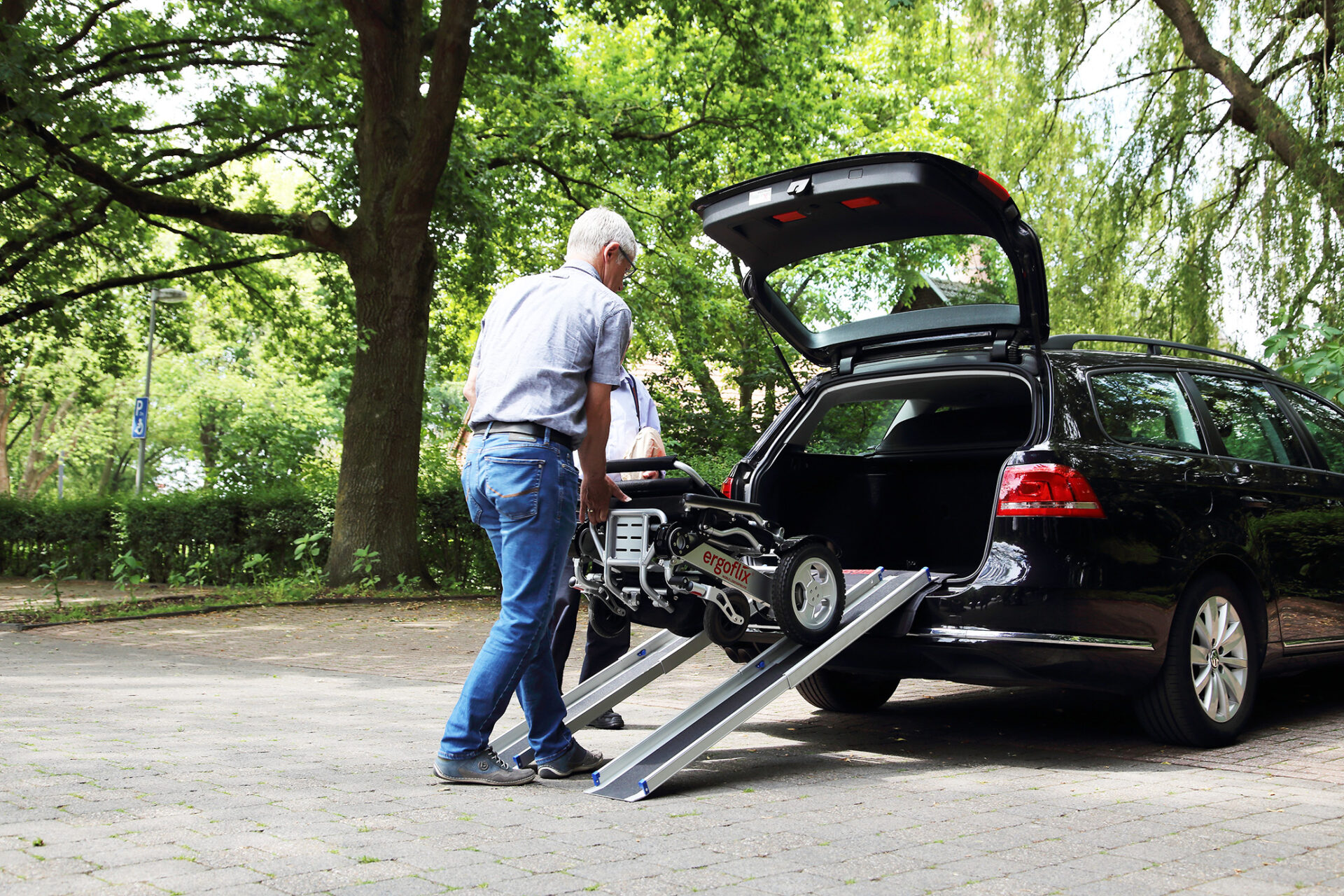 ergoflix_voiture fauteuils roulants électriques compacts