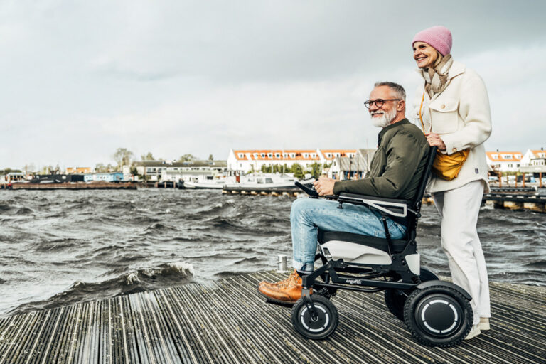 Voyages accessibles en hiver : conseils et check-list pour partir sereinement